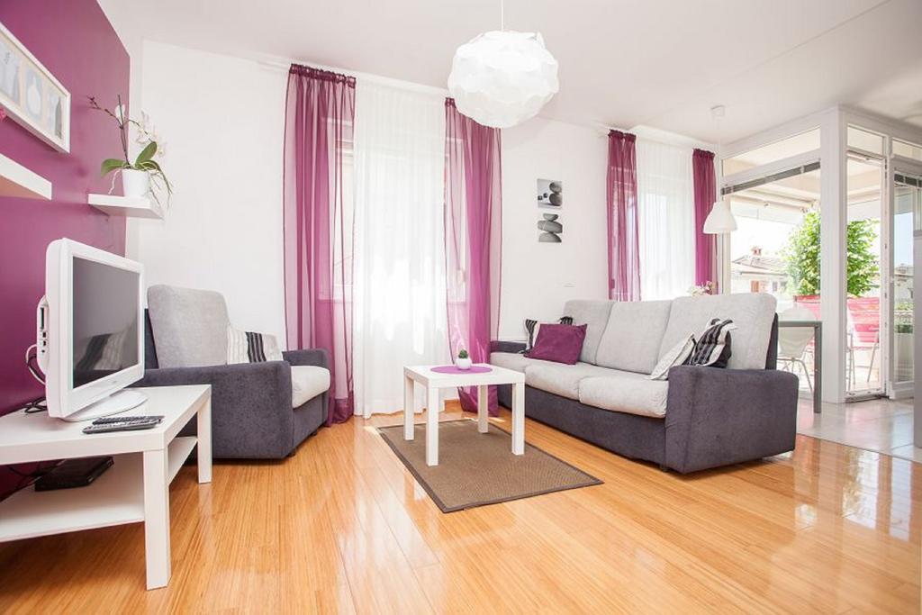 Kuvi Apartments Ровин Стая снимка