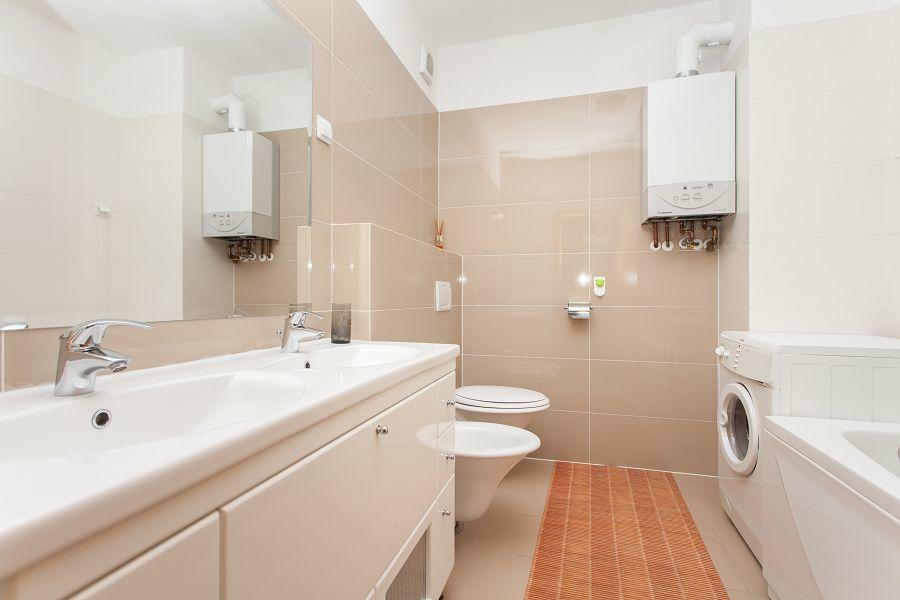 Kuvi Apartments Ровин Екстериор снимка